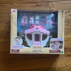 Calico Critters Royal Carriage Set - Pink and White